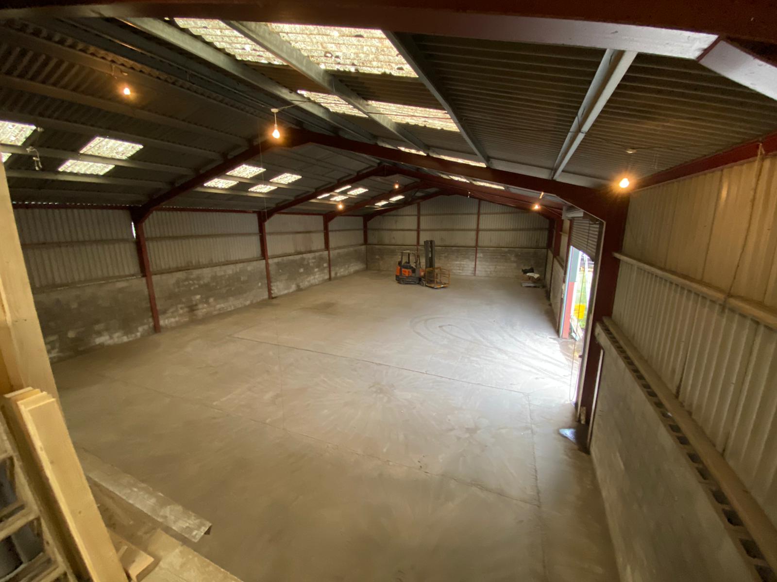 extra large unit for hire cardiff